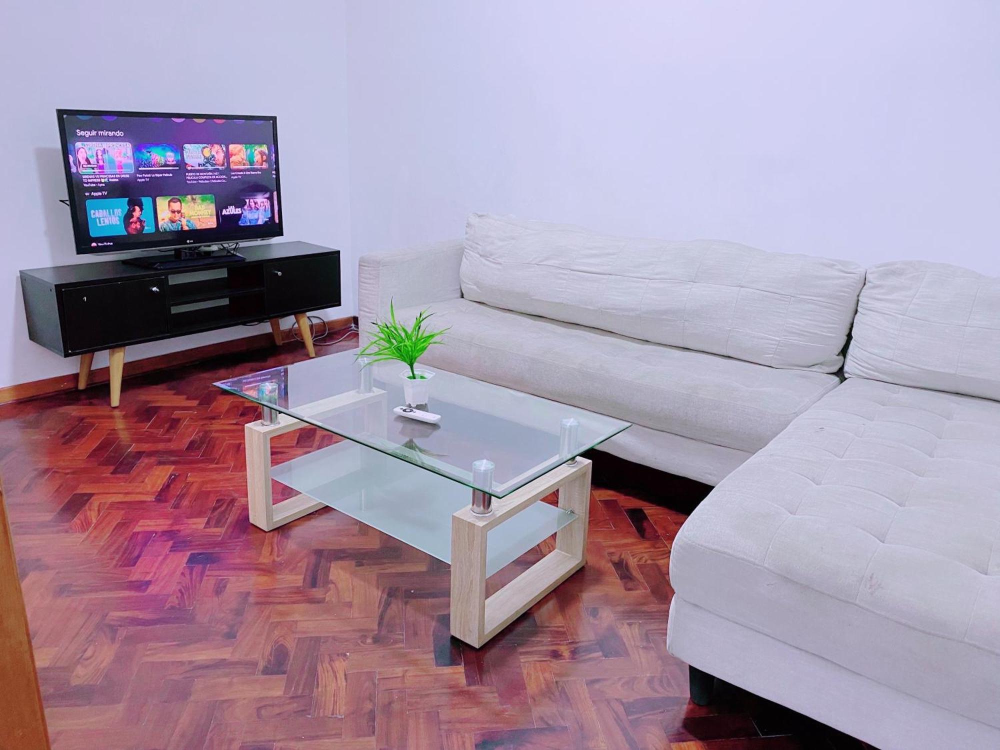 P4 Privada Miraflores, Séjour chez l'habitant